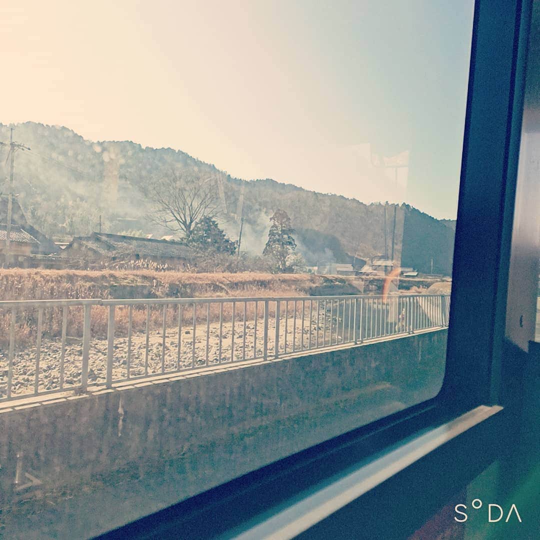 松本隆博のインスタグラム：「。 今日はローカル路線バス の旅を楽しみます(˙◁˙) … いつかそんな仕事が来た 時の為に～(^ ^)」