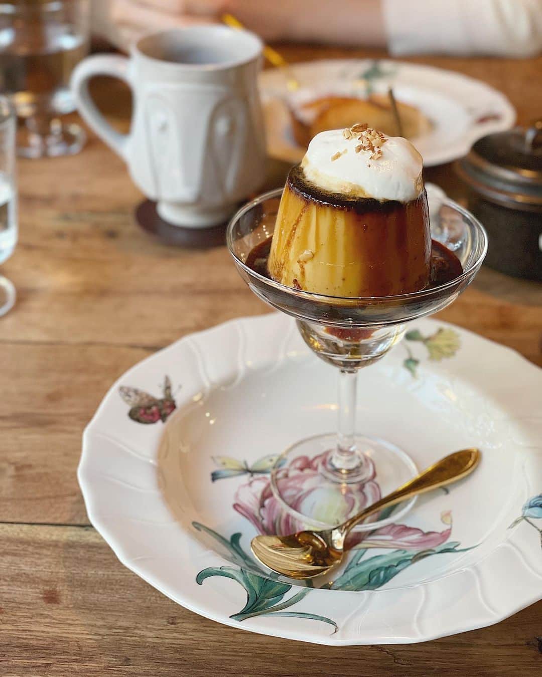 伊藤沙織のインスタグラム：「どーん🍮❤️ . #プリン #プリンプリン  📍木花日和,永福町,TOKYO」