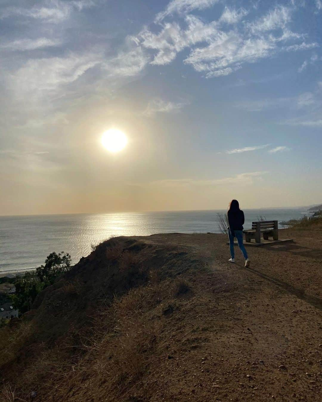 カーラ・ソウザのインスタグラム：「The sun is setting on a historic day.   “Nothing is absolute. Everything changes, everything moves, everything revolves, everything flies and goes away.” Frida Kahlo」