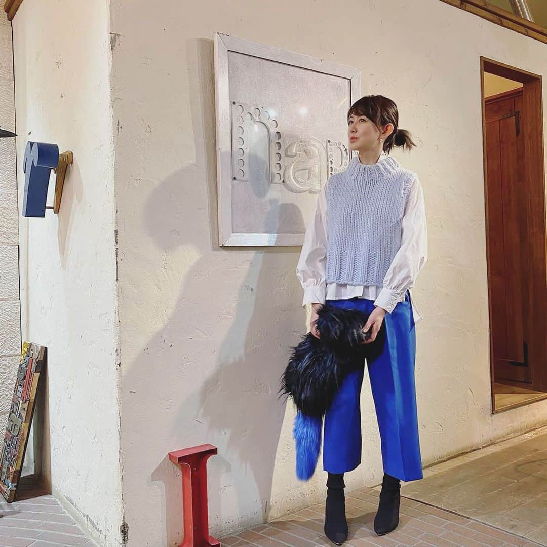 森口瑤子さんのインスタグラム写真 - (森口瑤子Instagram)「. . いつもワンピースを着ていそう、、と言っていただきますが、パンツも大好きでよく履いております。 . #冬コーデ #パンツスタイル #パンツコーデ」1月21日 12時10分 - yokomoriguchi_official