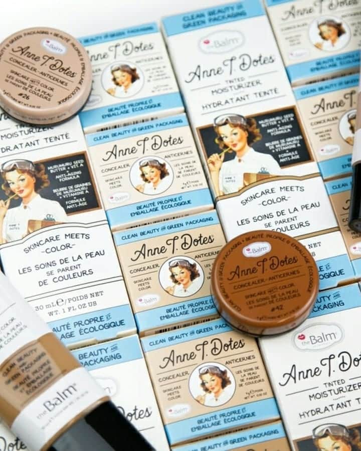 the Balmさんのインスタグラム写真 - (the BalmInstagram)「Say HELLO 👀 to Anne T Dotes! A collection of clean and green complexion products. Join us LIVE at 12 PM EST today for a look at the newness ♻️💕 link in bio!   #thebalm #thebalmcosmetics #cleanbeauty #crueltyfreebeauty #glam #makeup #complexion」1月22日 0時35分 - thebalm