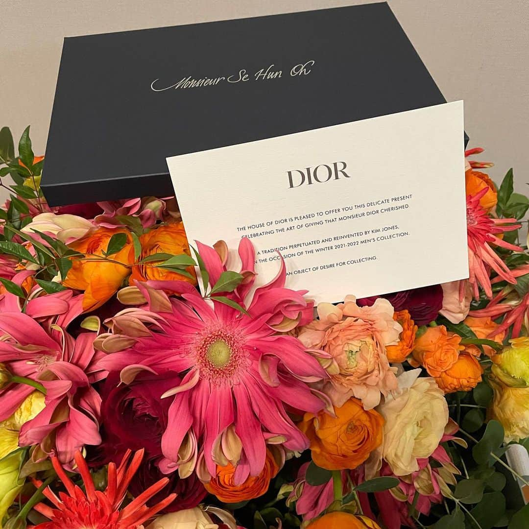 セフン さんのインスタグラム写真 - (セフン Instagram)「#광고 #DiorWinter21 #Dior @Dior @MrKimJones」1月21日 23時01分 - oohsehun