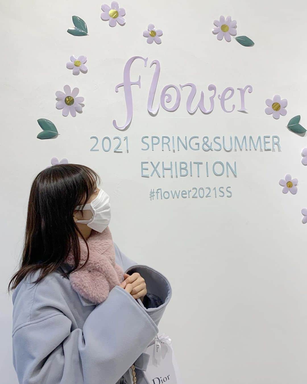 のインスタグラム：「. . . @noa_sakuma と @flower_web の展示会に行ってきました🌷 可愛い春夏のお洋服だらけでめちゃめちゃ迷った、、、😅 @flower_yagi さんいつもありがとうございます♡ . 時間なくて髪の毛セットもしてないからやばい🤣 . #flower #展示会」