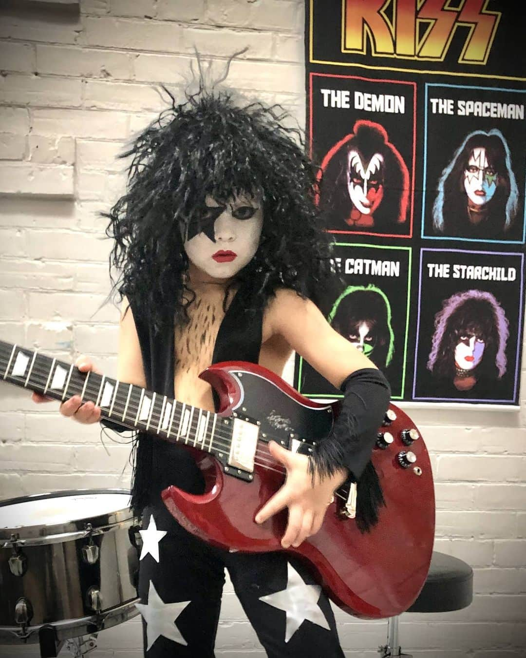 KISSさんのインスタグラム写真 - (KISSInstagram)「#KISSKids Rock! Awesome! Keep the photos coming, #KISSARMY. We love seeing them!   www.KISSOnline.com/letters」1月21日 23時46分 - kissonline