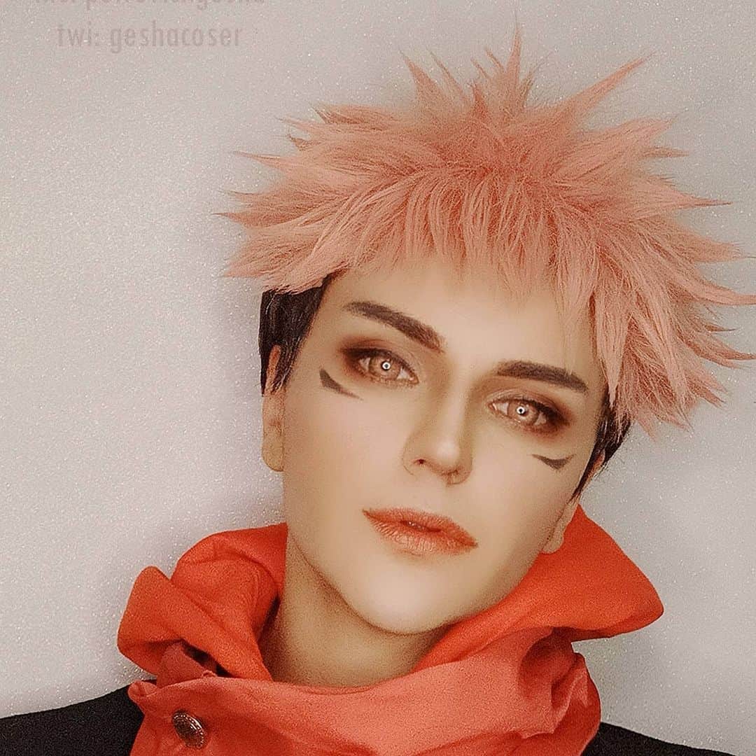 Gesha Petrovichさんのインスタグラム写真 - (Gesha PetrovichInstagram)「Hello to all new dudes here 🥰😌🙏 I finally watch #jujutsukaisen  Start from #itadoriyuuji  With amazing contacts by @colourful.eye 🤤15% if you use code [petrovichgesha] And plan to do more costests soon try to guess next characters?)  #jujutsu #yuujiitadori  #yujiitadori  #yujiitadoricosplay  #虎杖悠仁  #呪術廻戦  #cosplayphoto  #costest #cosplaycommunity」1月22日 0時18分 - petrovichgesha