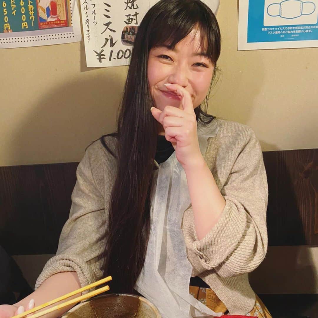 小田飛鳥さんのインスタグラム写真 - (小田飛鳥Instagram)「美味しい時の顔☺︎ 小さい頃からあんまり変わってない😚 #食べるの大好き #肉食女子 #美味しいお顔」1月21日 15時47分 - asuka_oda_0320