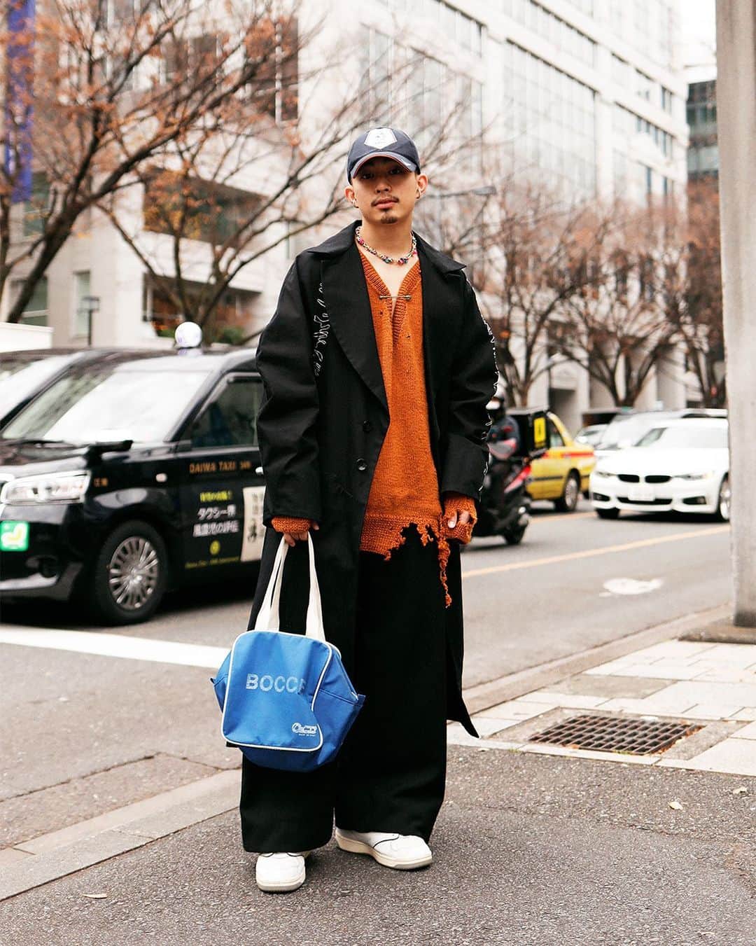 のインスタグラム：「TOKYO STREET STYLE⁣⁣ Name: @yuri_tkhr  Jacket: #Morganekrischer Top: #Vintage Pants: #Morganekrischer Bag: #Vintage Accessory: #SHINGOMATSUSHITA Cap: #NIKE #streetstyle#droptokyo#tokyo#japan#streetscene#streetfashion#streetwear#streetculture#fashion#ストリートファッション#コーディネート ⁣⁣ Photography: @dai.yamashiro」