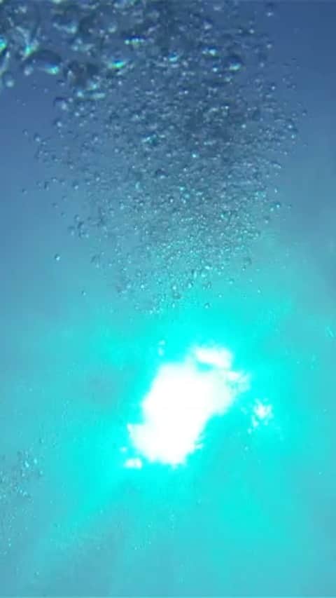 COMA-CHIのインスタグラム：「This song is from COMA-CHI's album“JOMON GREEN” ------- “water”  ※learn from the water we gotta find the way it truly has a power it knows all the answers to living this life and how to survive (水から学ぶ 道を見つける 偉大なる力 全ての答えを知る 命の限り生き抜くための全てを) be one with the water its the same thing for even trees&flowers The ife blesses showers it washes the pain, give us a rainbow (木々や花でさえ水の中でひとつになる 痛みすらも洗い清め虹をかける)  from the beginning of the earth billions of drops fell down and gave birth it made puddles, lakes, it became seas. without water, the life we know has no worth (天地創造の時 幾千もの雫が降り注ぎ 水たまりが池となり、海となった そして命が産まれた) our bodies runneth over as one we connect let it caress you embrace its effects it’s our miracle, fluid but physical covers the planet east to west all around (肉体は潤いに満ち溢れ 繋がり合い 祝福に包まれる 生きとし生けるもの達の奇跡 流動的に形作り 地球を覆う 東へ西へ) it runs smoothly between the sky and ground rain drops from the heavens makes amazing sounds to the world but it gets muddy too don’t forget what you heard... Uhh that’s my words savage side of the soul has strong power to bring us together like a snake head touching its own tail it never ends ... forever （その力こそが私達をひとつにする 蛇の頭が尾を掴むように 終わることなく 循環は続く)  the place where the dragons live the source of our souls it gives ame ama umi umu where spirits of words are born kotodama it make good drama and stops bad karma like ripples in water it comes and go beginning to the end you know everything is the same holding on (龍の住む場所 魂の源 言霊は産まれた 現実を善くし 悪行を諭し 波紋のように行き来する 終わりは始まり 全て同じこと) surrender yourself to the beautiful flow go slow in the wonderful world flutter like a heart with wings or fish with fins our wish within become clouds and gently rains down washes tears away settling the soil and strengthens our way there is life, there is death souls adrift with every breath (美しき流れに身を任せ 素晴らしきこの世界 ゆったりと進む 心に羽根をつけて 祈りは雲となる そして優しい雨となり 涙をも清める 生と死の狭間で 魂は揺れている)」