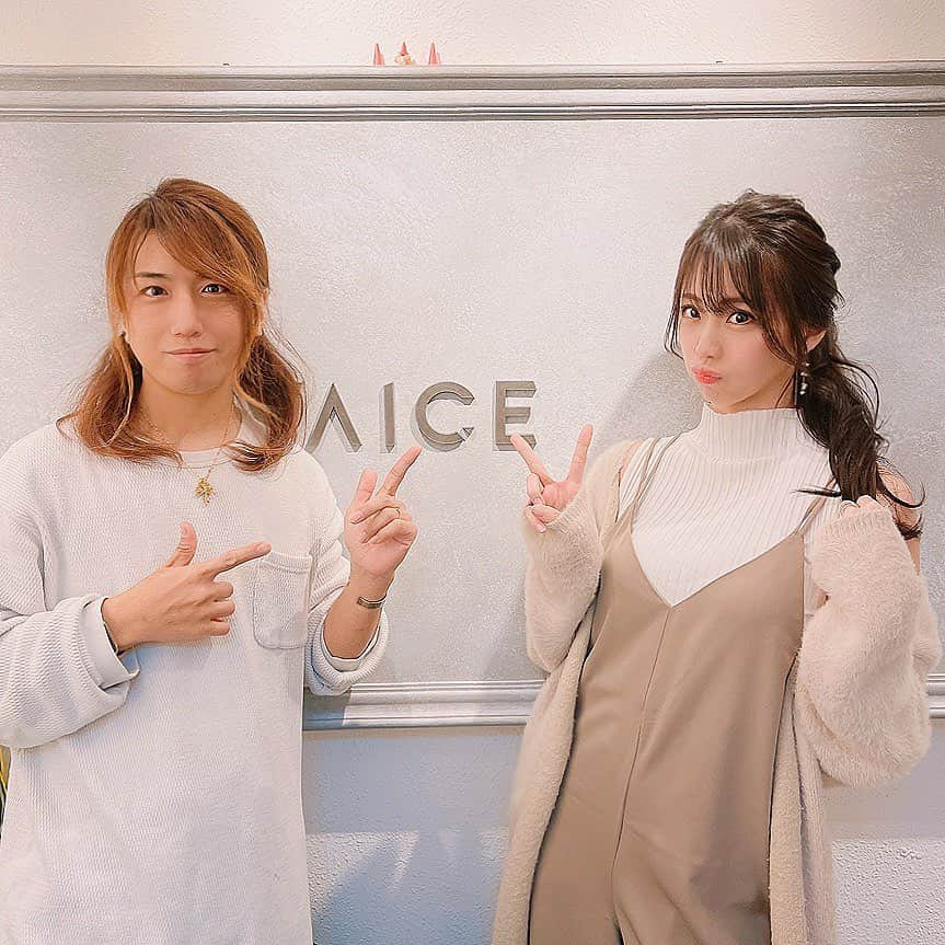 鈴木ふみ奈さんのインスタグラム写真 - (鈴木ふみ奈Instagram)「@vaice_kazu さんに炭酸デトックス&保湿ケアトリートメントに、毛先を少しカットで整えて一つ結びアレンジをしてもらったよ💇‍♀️  いつもありがとうございます❤️  #vaice #渋谷 #美容院 #ふみるっく」1月21日 16時44分 - fuminasuzuki