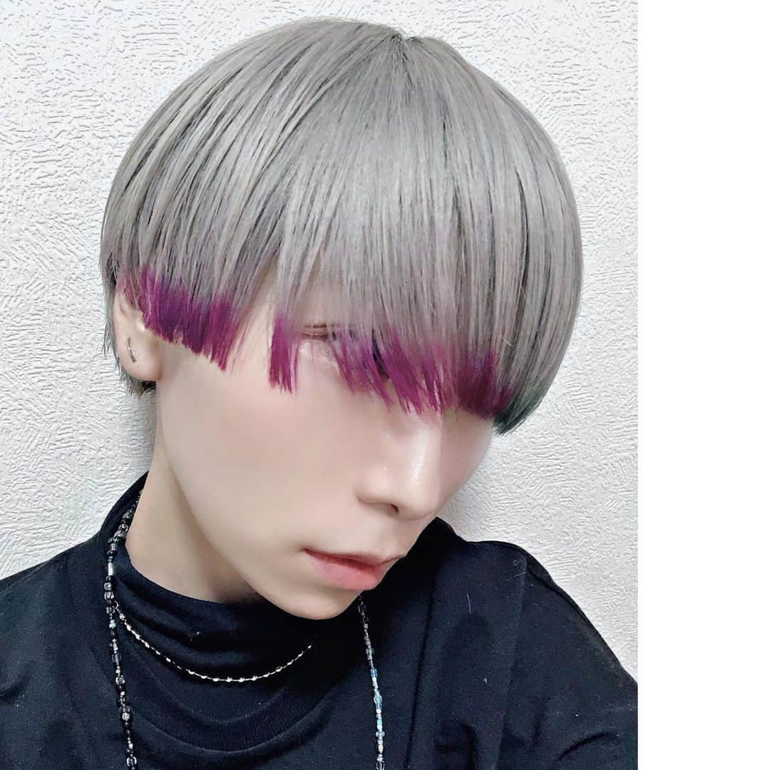 のインスタグラム：「🍠🍇🐙👅🌴🐉🫒🔋」