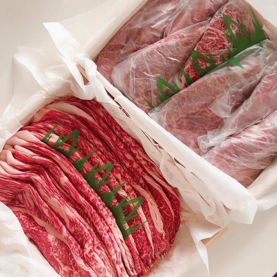 安田理大のインスタグラム：「始動して今日で一週間！ ハードな練習の後は食って回復や🍖 　 #肉」