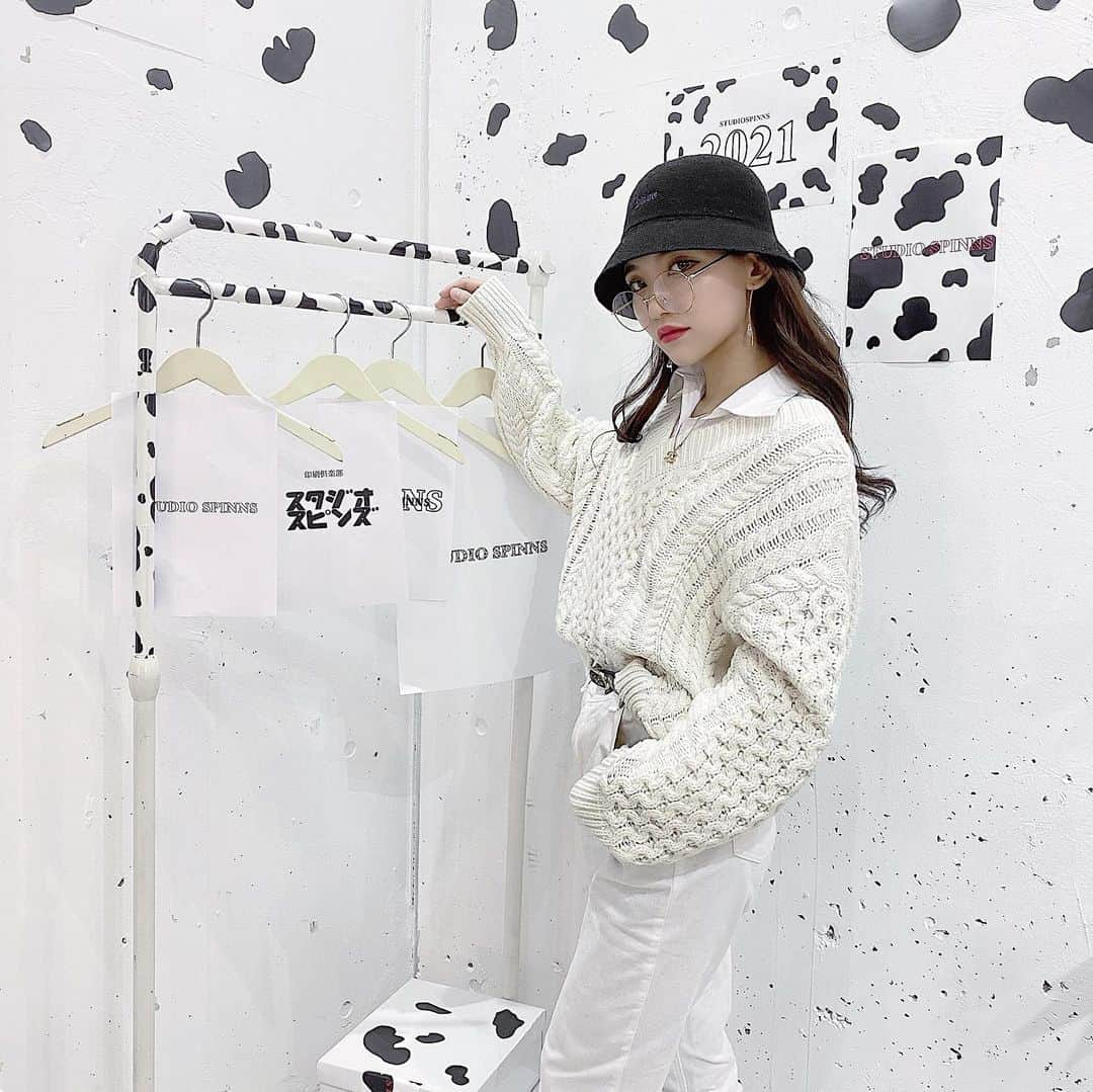 AYAさんのインスタグラム写真 - (AYAInstagram)「🤍 𝐖𝐡𝐢𝐭𝐞 𝐖𝐡𝐢𝐭𝐞 𝐖𝐡𝐢𝐭𝐞 🤍﻿ ﻿ ﻿ ﻿  ﻿ ﻿ ﻿ ﻿ ﻿ ﻿ ﻿ ﻿ ﻿ ﻿ ﻿ #white#whitecode#code#winter﻿ #秋冬コーデ#白ニット#白コーデ ﻿ #gu#wego#韓国ファッション﻿ #🇰🇷#韓国コーデ#한국#インスタ映え ﻿ #シャッター#名古屋#栄#大須﻿ #ootd#今日のコーデ」1月21日 17時38分 - _aya.x.26_