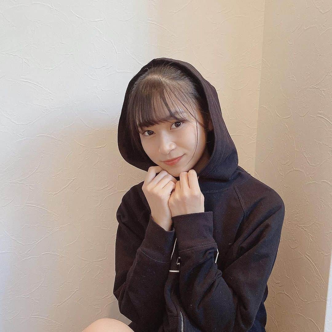 杉山緋那さんのインスタグラム写真 - (杉山緋那Instagram)「今日も一日お疲れ様です❕❕ 久しぶりにパーカーきたなぁ 明日も頑張りましょ〜」1月21日 17時52分 - hinasugiyama_official