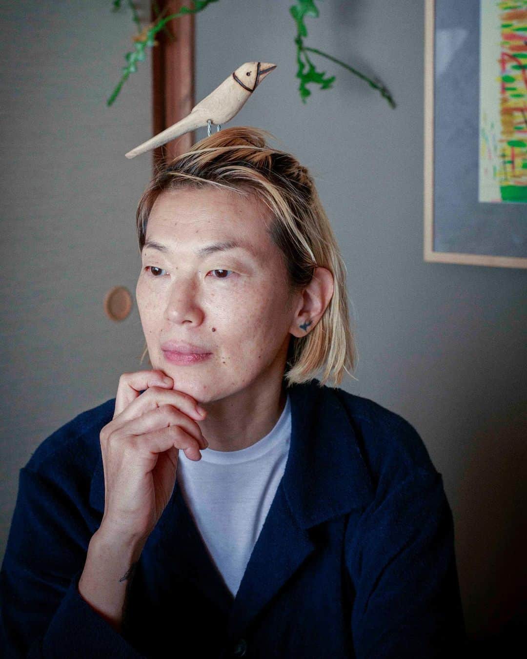 のインスタグラム：「Looking to de-stress and find balance this winter? Our light-weight fabrics, crafted from premium Japanese cotton, help centre mind and body. 🕊 🎋🙏  #calmliving #bodcohome #balance #ボッコ  photography @dorotheemurail  model Fujimoto Yu @amazone_models」