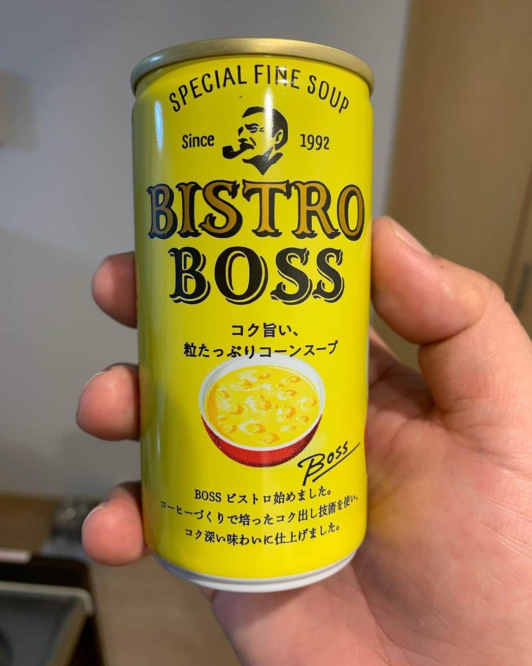 池田真一のインスタグラム：「みんな知ってる？ BOSSのコーンスープめちゃくちゃ美味いの！」
