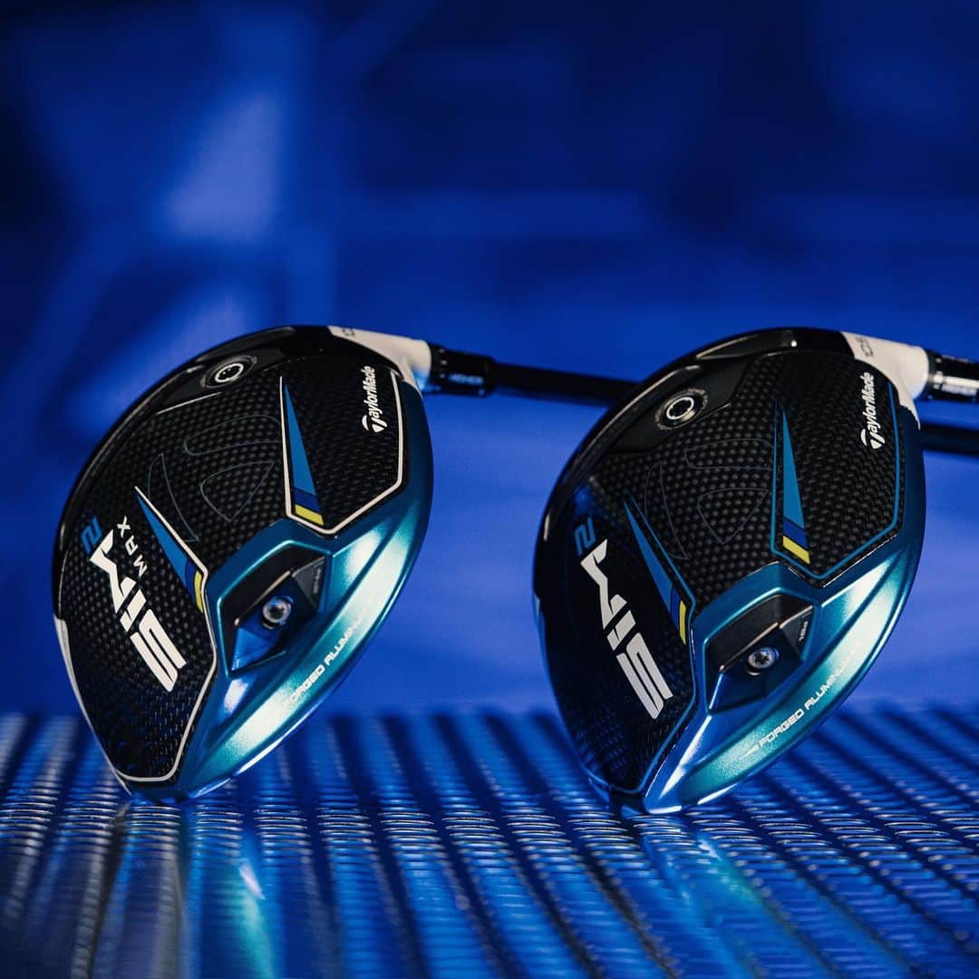 HYPEBEASTさんのインスタグラム写真 - (HYPEBEASTInstagram)「@hypegolf: @taylormadegolf reveals progression in Shape in Motion technology with its latest SIM2 drivers. It features nine-layers of sophisticated carbon that extends the entire sole while simultaneously outlining the Inertia Generator, which specifically makes accelerated club head speeds by the way of precise geometry and aerodynamic analysis. While on the other side of the face, inner CNC milling alters face depth and spot performance where golfers demand it. Find out more details via the link in our bio. It’ll be available in 9°, 10.5°, and 12° lofts at TaylorMade Golf’s official site for $530 USD.⁠⠀ Photo: TaylorMade」1月21日 18時21分 - hypebeast