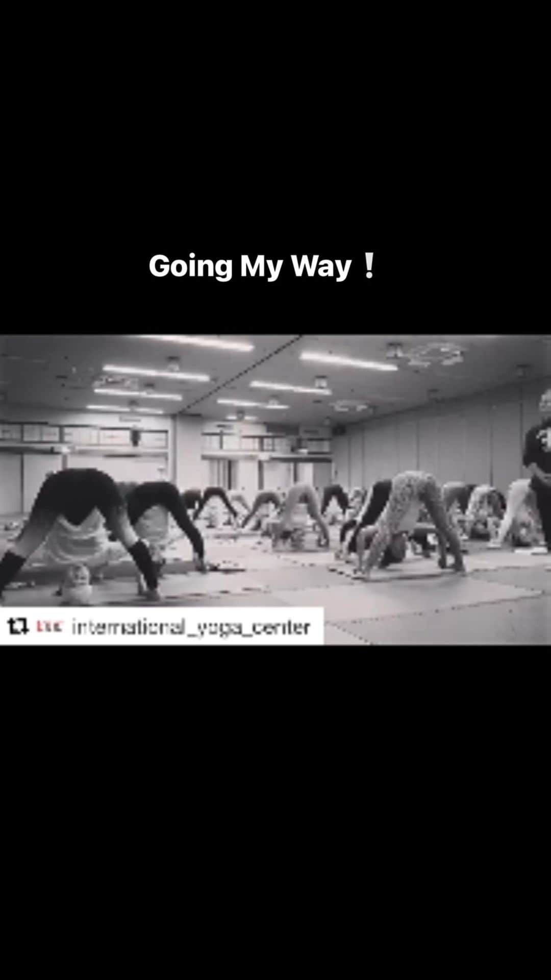 Ken Harakumaのインスタグラム：「Going My Way！ @international_yoga_center  @iyc_jinbocho  @illuminate_japan  @iycpottery  @deftech  #goingmyway  #自分の道  #keepgoing  #yogalife  #ヨガライフ」