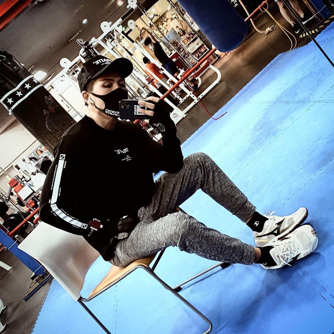 DJ ACEのインスタグラム：「💪 #NoPainNoGain #早く増量したい🐖 #straite #ACE1」