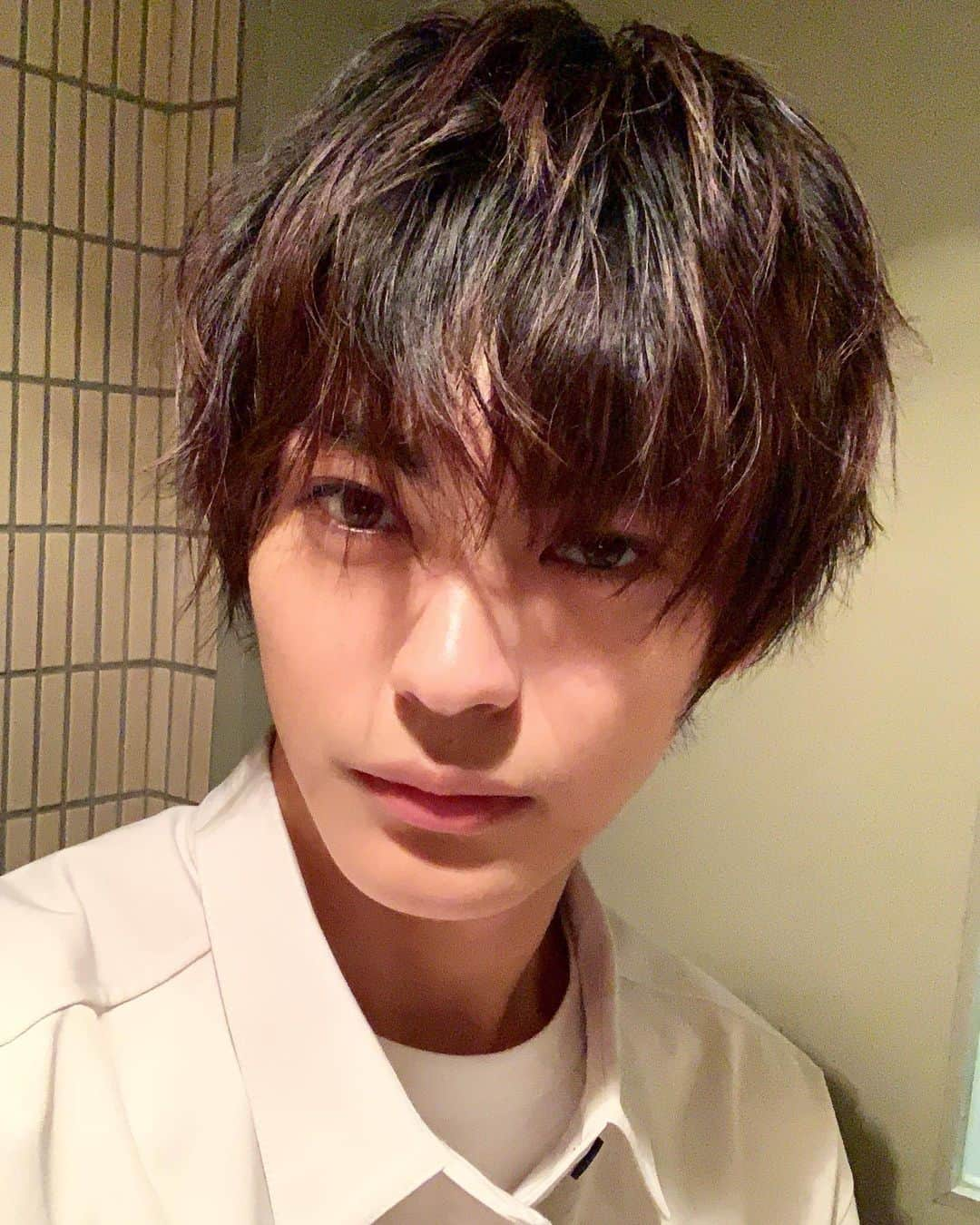 神尾楓珠さんのインスタグラム写真 - (神尾楓珠Instagram)「本日22歳になりました！ いつも応援してくださって 本当にありがとうございます。 バースデーメッセージも ありがとうございます！ 23年目も応援よろしくお願いします。」1月21日 18時54分 - kamio_fuju