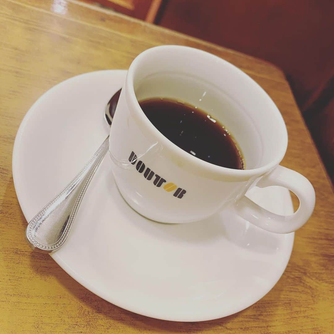 かねきよ勝則さんのインスタグラム写真 - (かねきよ勝則Instagram)「１時間半の間にドトールハシゴ珈琲☕️  #ドトール #ハシゴ #お茶した軒数で言えば今日だけで3軒 #お腹タポタポ #新宿カウボーイ #かねきよ」1月21日 19時06分 - shinjyukucowboy_kanekiyo