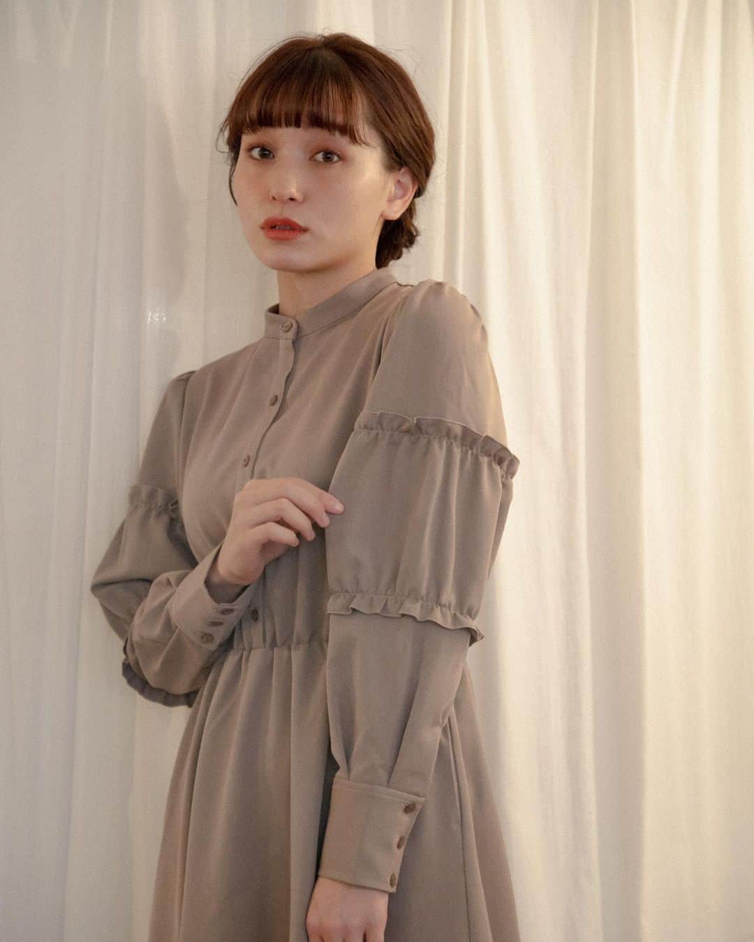のインスタグラム：「. ﻿ ﻿ ﻿ 出口を見つけるワンピース﻿ ( @LEBECCA_boutique original )﻿ ﻿ ﻿ model﻿ @ogmcmgm  hair ＆ make up﻿ @sota_nakai ﻿ photo﻿ @shibazakimadoka ﻿ ﻿ ﻿ ﻿ #LEBECCAboutique﻿ #出口を見つけるワンピース」