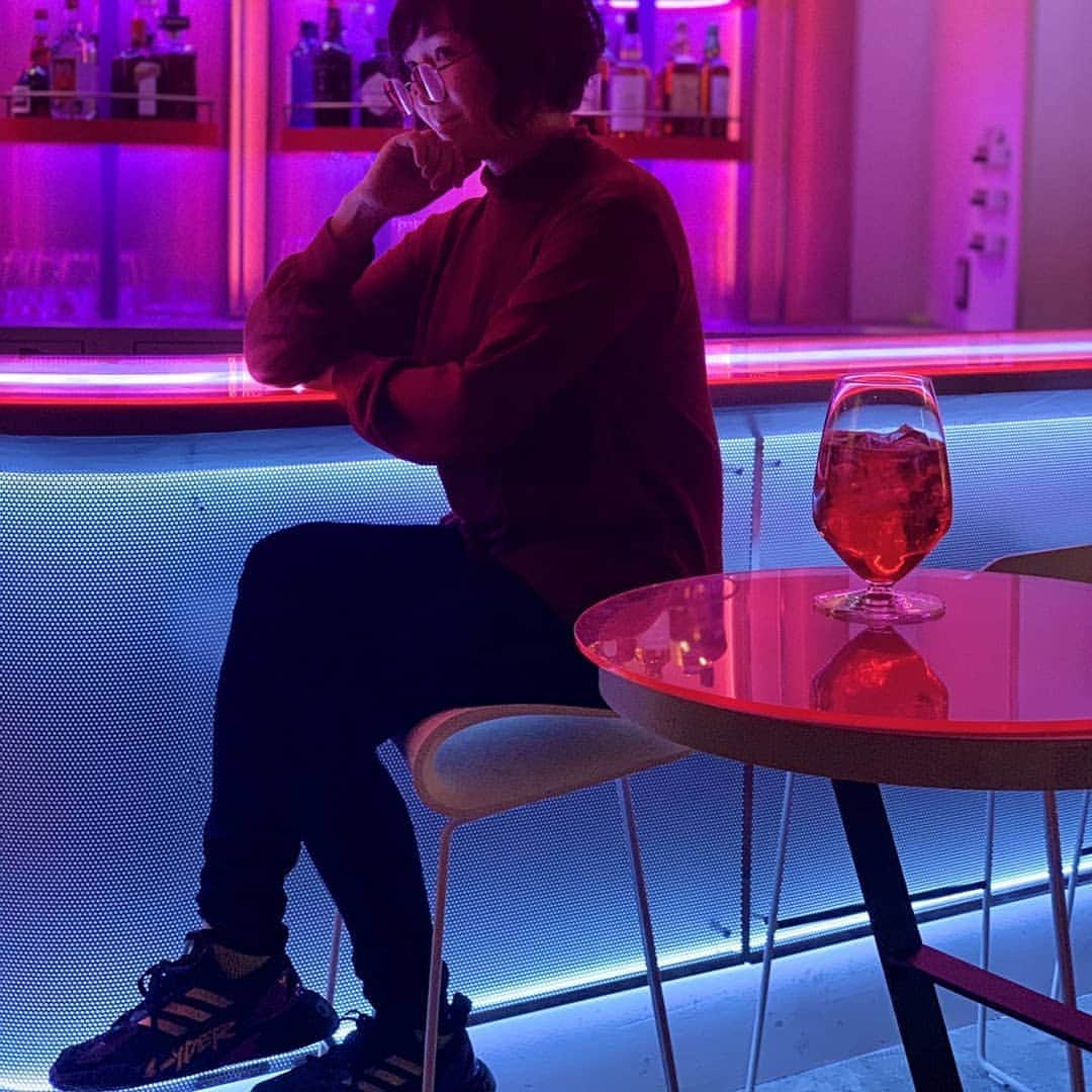 川村由紀のインスタグラム：「Coming Soon🍷@bna_wall   #bna_wall #nihonbashi #日本橋花魁 #nihonbashioiran #cyberpunk #yukikawamura #サイバーパンク #カワムラユキ #bnahotel」