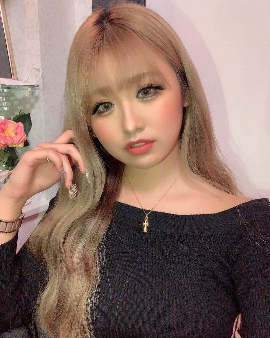 染谷リアナのインスタグラム：「・ @mar__official さんのネックレス♡ ・ ・ めっちゃお気に入り🙈💭 ・ ・ #instagood #instadaily #ootd #ootdfashion #gal」