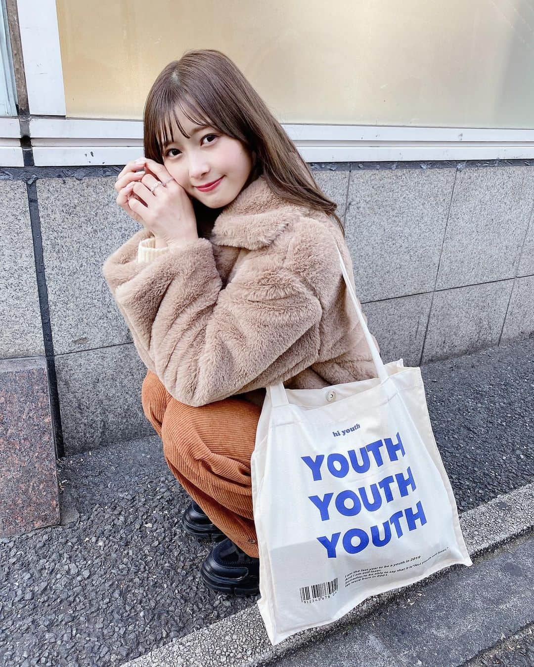 松川星さんのインスタグラム写真 - (松川星Instagram)「🧸🐻💭 いつかの私服 ︎︎︎︎︎☺︎ アウター、パンツ、バックすべて @kyun.official  さんの♡♡」1月21日 19時37分 - akarin__rin