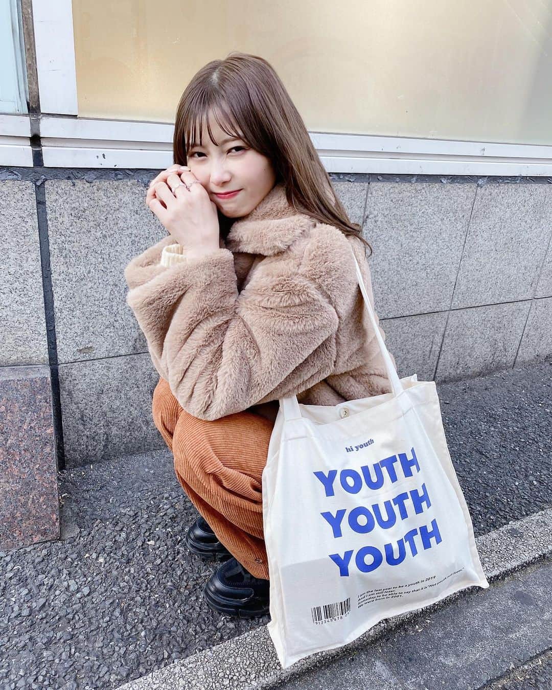 松川星さんのインスタグラム写真 - (松川星Instagram)「🧸🐻💭 いつかの私服 ︎︎︎︎︎☺︎ アウター、パンツ、バックすべて @kyun.official  さんの♡♡」1月21日 19時37分 - akarin__rin