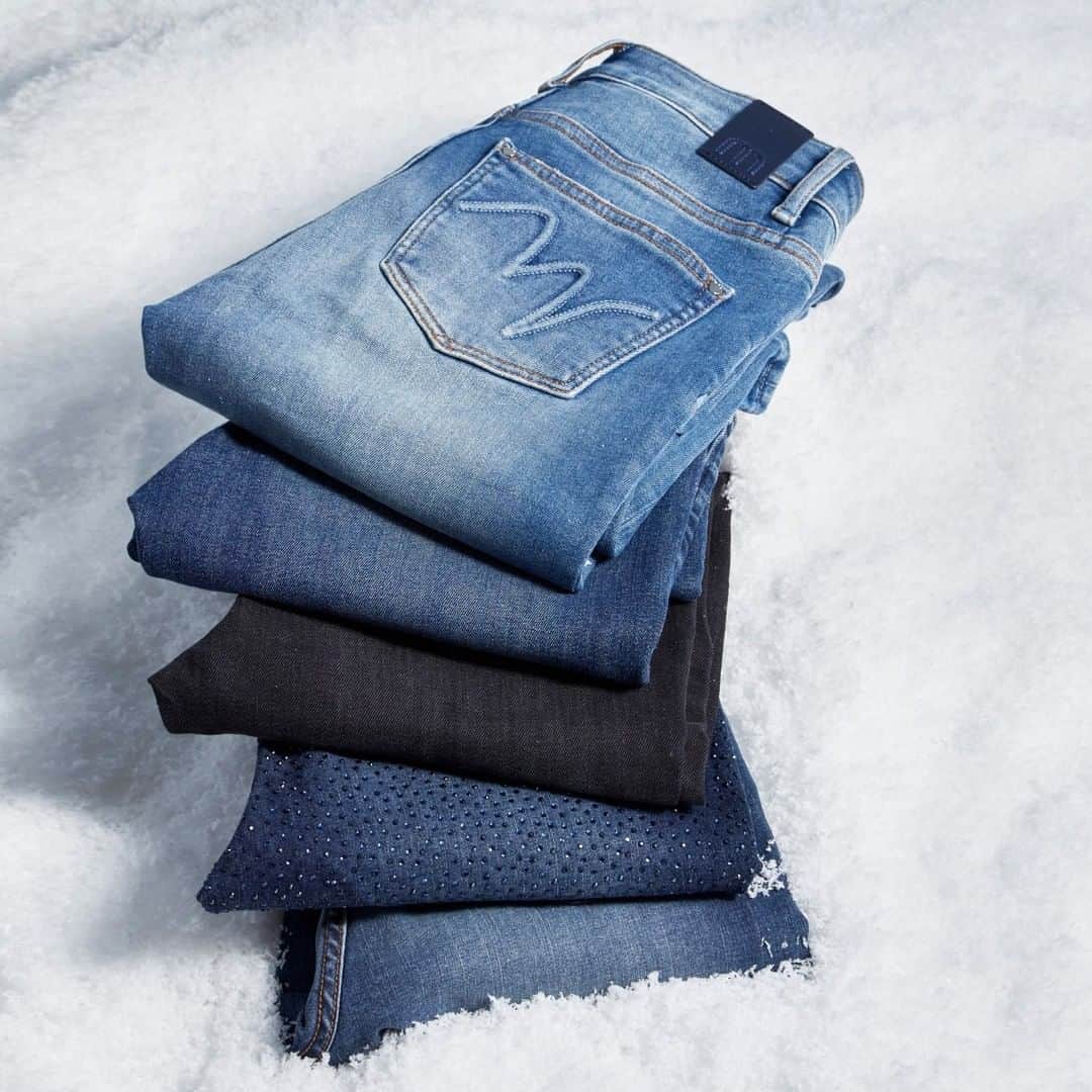 メットのインスタグラム：「Shades of denim, fabulous mates.  #DenimQuality #WomanCollection #Denim #Pure」