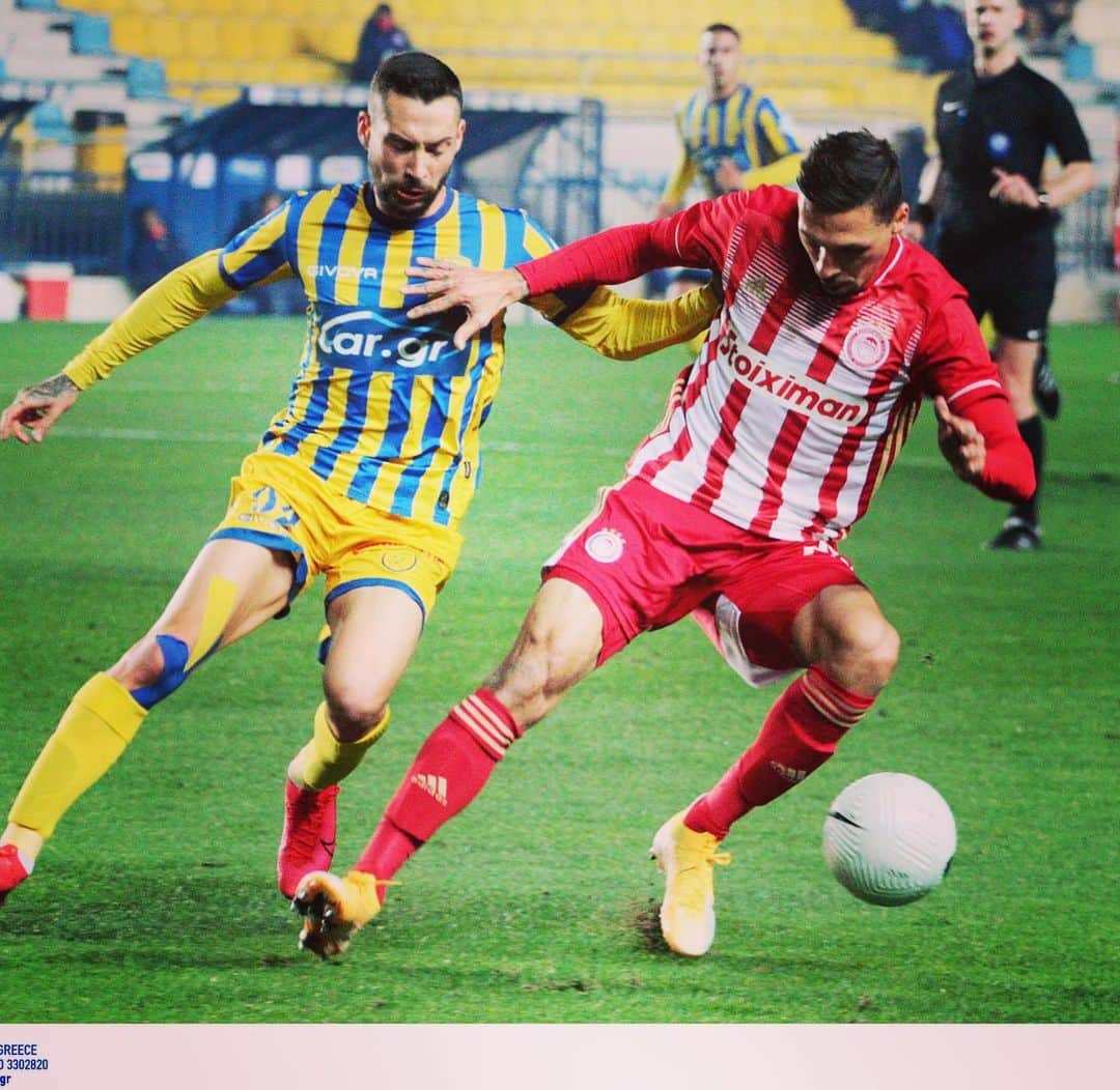 のインスタグラム：「Great win yesterday in the cup and congrats to @ommikristins 👊🏽 ! 🔴⚪️ @olympiacosfc」