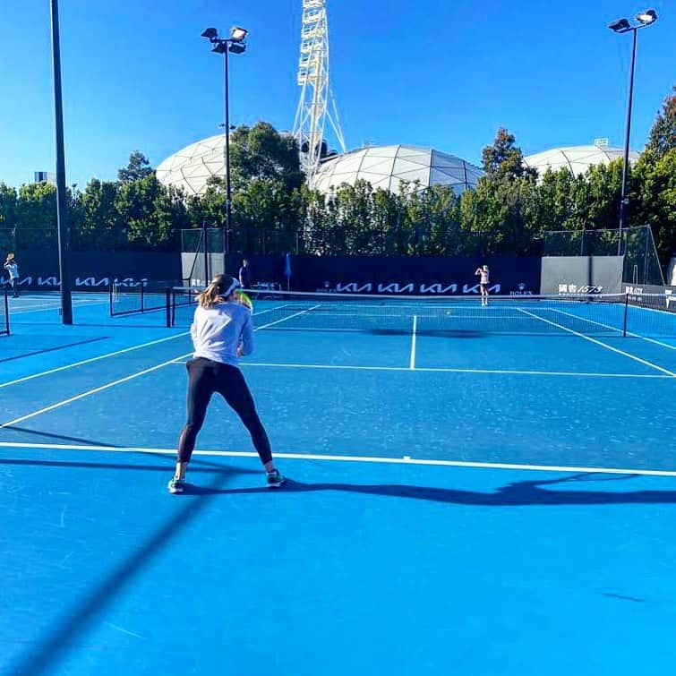 エカテリーナ・アレクサンドロワさんのインスタグラム写真 - (エカテリーナ・アレクサンドロワInstagram)「The Australian Open is just over 2 weeks away. Are you waiting for? /// До Australian Open чуть больше 2 недель. Ждёте?🔥 #australia #australianopen #tennis」1月21日 21時00分 - ekaterina_alexandrova94