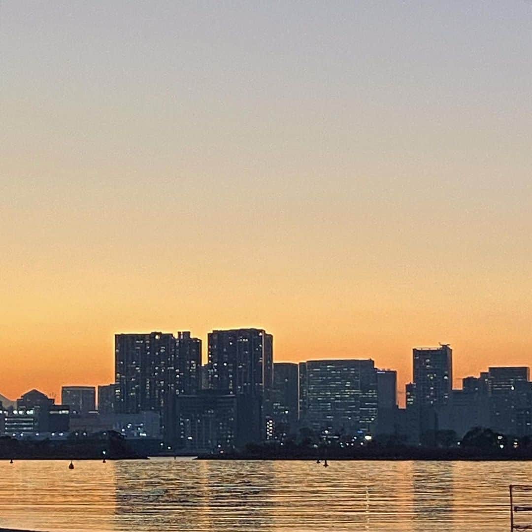 セナのインスタグラム：「🌆」