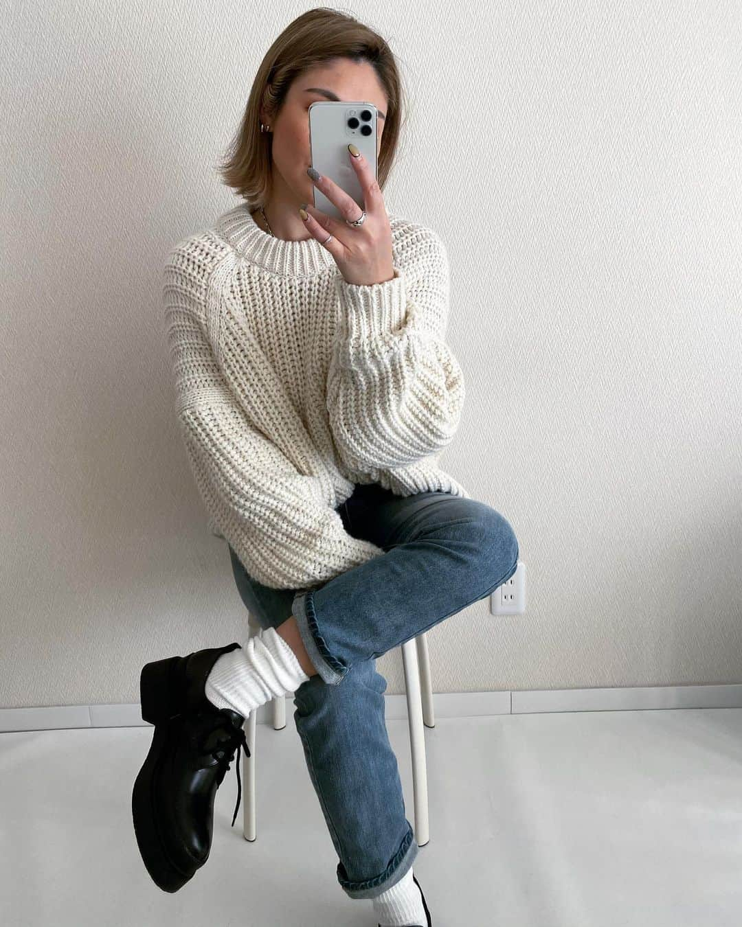 S E I K Oさんのインスタグラム写真 - (S E I K OInstagram)「.  @zara の ダービーシューズの コーデ見たいって リクエストいただいたので さっそくー💓　  本当可愛くて 結構何でも 合わせられそう😚　  knit/ #hm  denim/ 昔の　 socks/ @_____ok.soon  shoes / #zara   またZARAで 可愛い靴見つけてポチった😆 もう届いてるから 履くの楽しみー☺️   ________________   #ザラ#エイチアンドエム#プチプラ#プチプラコーデ#着回し#着回しコーデ#ママコーデ#ママファッション#ニット#冬コーデ#冬服#gu」1月21日 21時12分 - seco_days