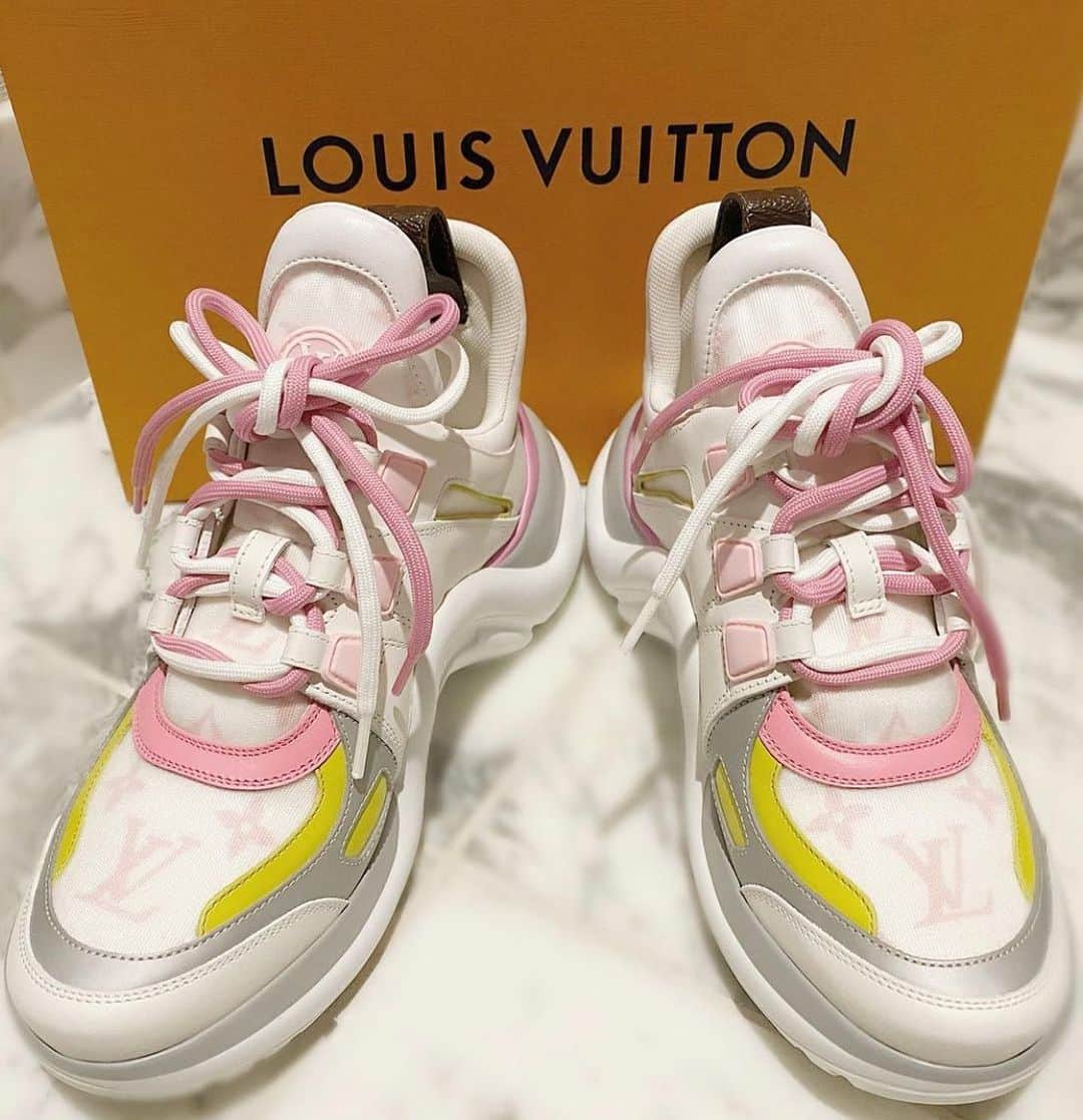 のインスタグラム：「#louisvuitton #lv #shoes」
