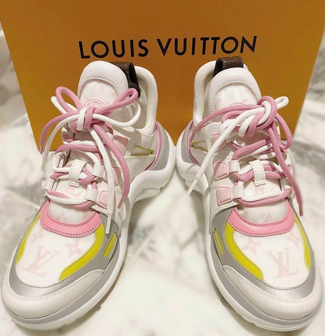 夢咲ゆめのインスタグラム：「#louisvuitton #lv #shoes」