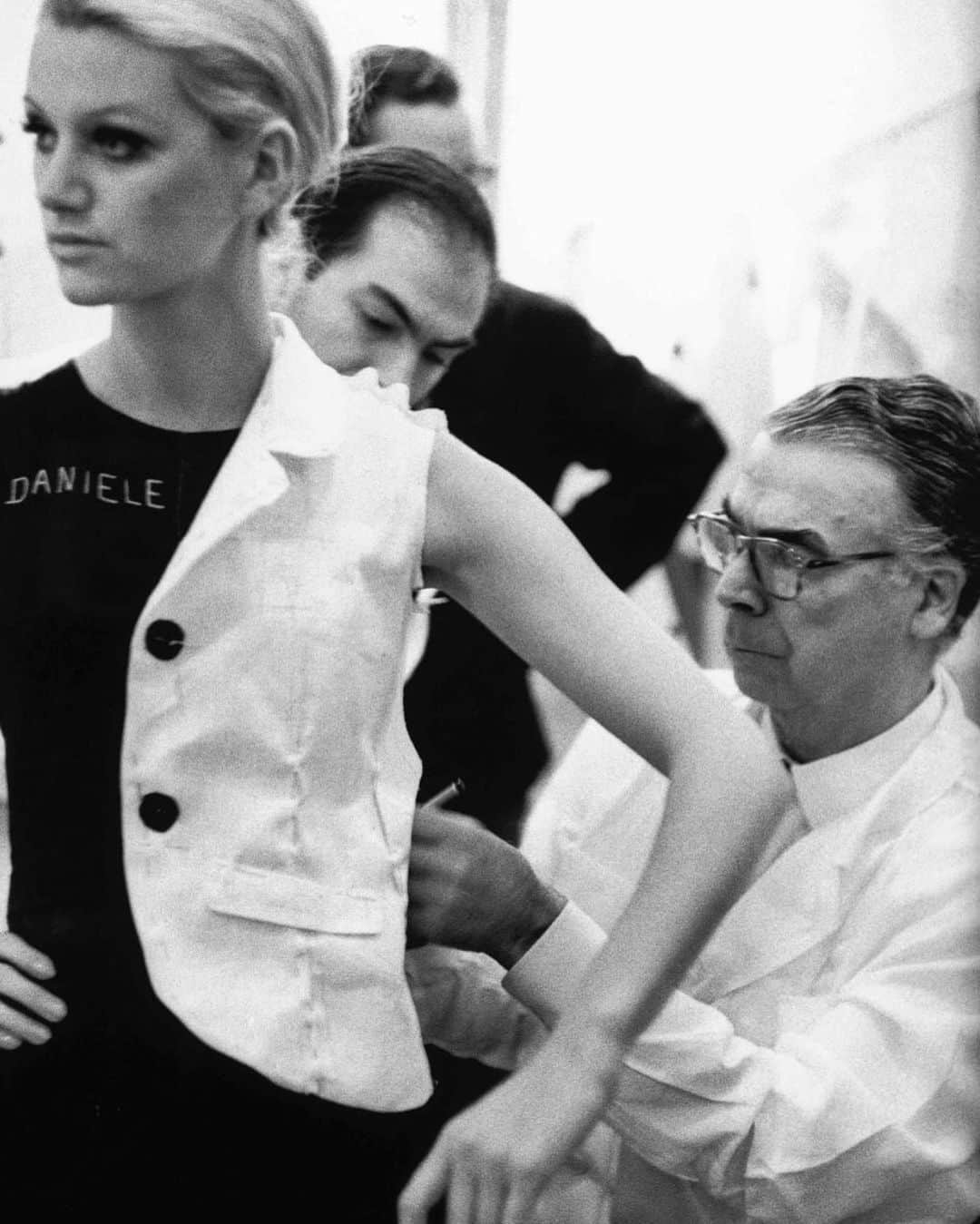 Balenciagaのインスタグラム：「Cristóbal Balenciaga Eizaguirre was born in Getaria on 21 January 1895. #birthday #126yearsagotoday」