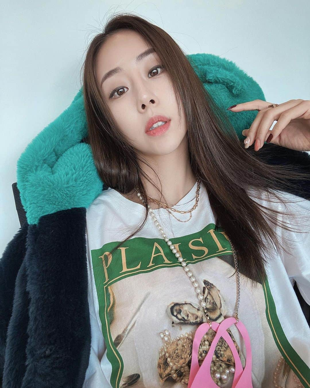 ピパ のインスタグラム：「I love GREEN💚  패피들의 Must item #마스크스트랩 @mask_strap_necklace」