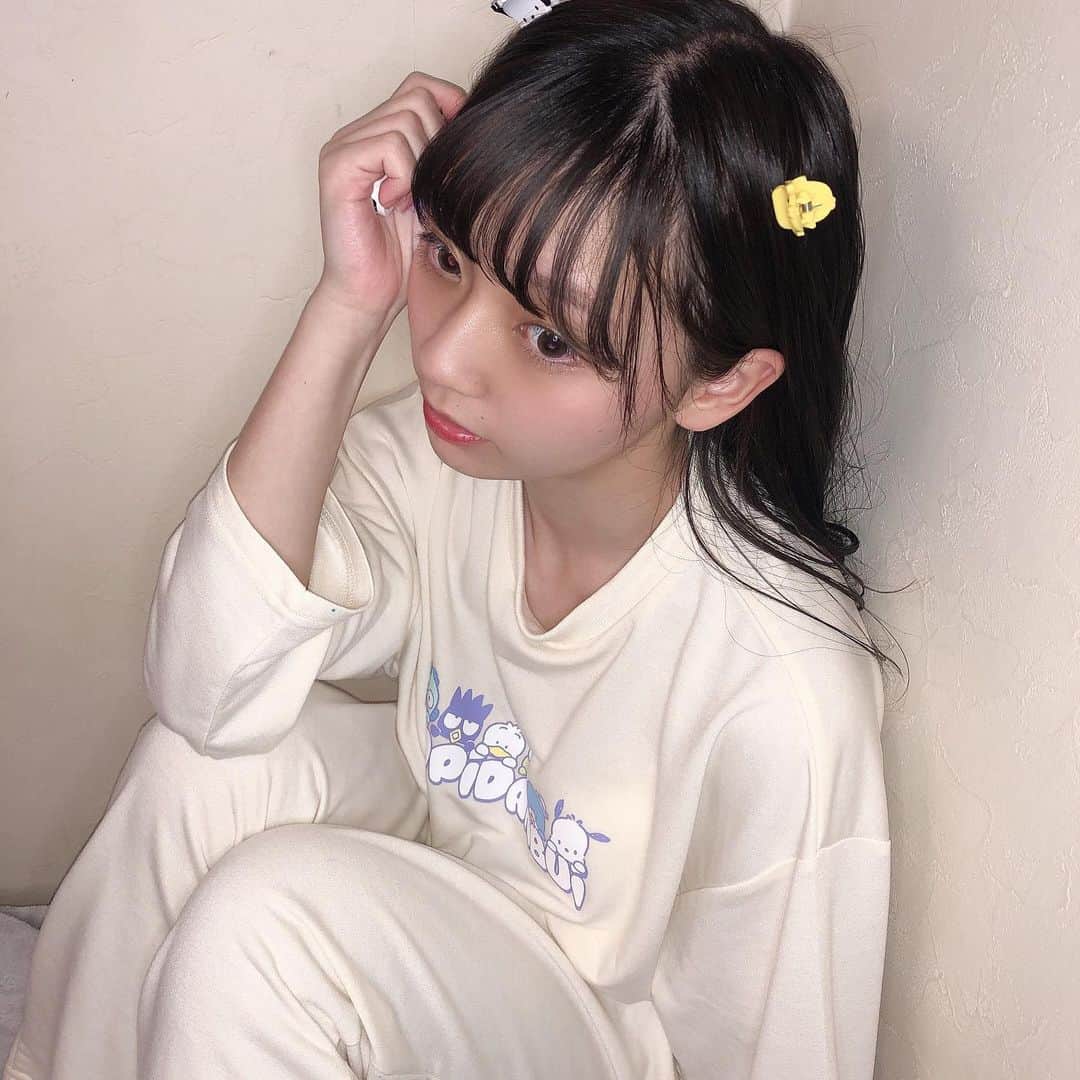 尾野寺みさのインスタグラム：「﻿ ﻿ ﻿ ヴィレッジヴァンガードさんにて1月23日から発売となるルームウェアのモデルさせてもらってます﻿ ﻿ #はぴだんぶい #トムとジェリー﻿ #シンプソンズ　のMサイズの着用モデル﻿ をしてます！ぜひ見に行ってください！﻿ ﻿ 💁‍♀️ https://www.village-v.co.jp/news/item/8347﻿ ﻿ #ヴィレッジヴァンガード #ヴィレバン﻿ #ビレバン #ルームウェア #モデル」