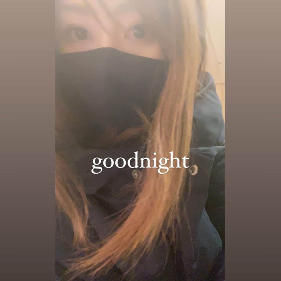 青木茉里奈のインスタグラム：「goodnight. 明日からも頑張ります✨ 一日一日を大切に。 私のモットーです..✨」