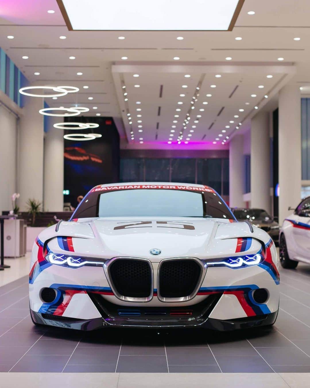CarsWithoutLimitsさんのインスタグラム写真 - (CarsWithoutLimitsInstagram)「BMW 3.0 CSL Hommage R & @samanthaatan @samanthatanracing  Photos @chdrvshootscars  #CarsWithoutLimits」1月21日 22時00分 - carswithoutlimits