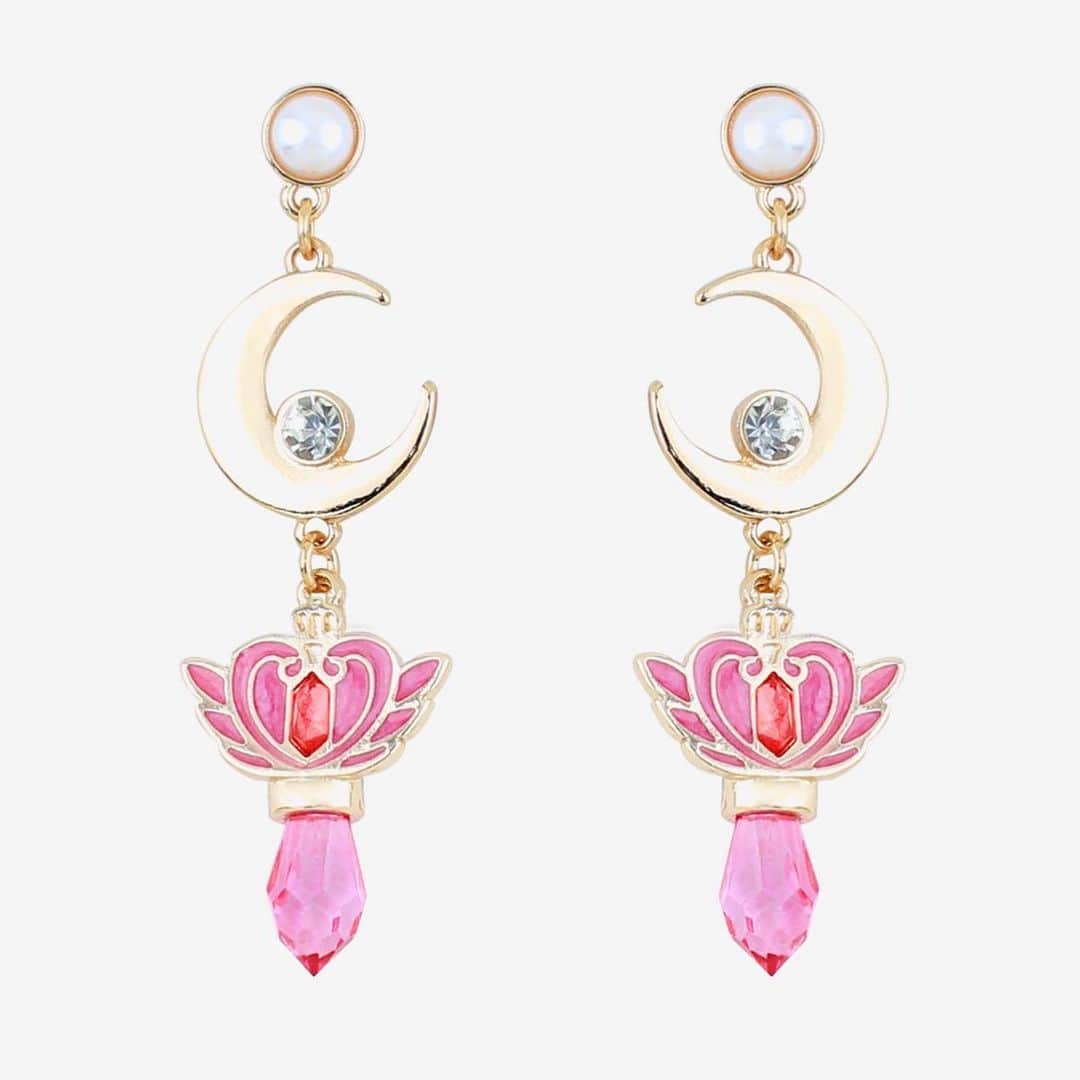 Sailor Moonさんのインスタグラム写真 - (Sailor MoonInstagram)「✨🌙 How cute are these Sailor Moon Moon Stick earrings from @hottopic!? 🌙✨  #sailormoon #セーラームーン #earrings #jewlery #hottopic」1月21日 22時00分 - sailormoon_sc