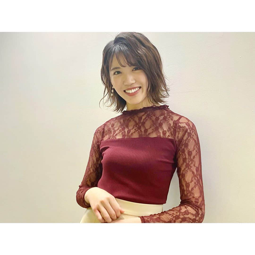 彩香さんのインスタグラム写真 - (彩香Instagram)「＊ 「秘密のケンミンSHOW極」 見てくださった皆さん、ありがとうございました！ 青森県代表としてJと出演できた事が本当に嬉しかったです🙇🏻‍♀️ そして、富山県の魅力も知れて良かったです😍お寿司美味しすぎました♡ 素敵な機会をいただけて幸せです！本当にありがとうございました！！ これからも沢山の方に青森県を知ってもらえるように頑張ります🙌🏻 ＊ 今回の素敵な衣装は、 👗 @miia_official さんです♪ ＊ ＊ ＊ #秘密のケンミンshow極 #秘密のケンミンショー #青森県代表 #りんご娘 #ringomusume #miia #ミーア」1月21日 22時08分 - saika_ringomusume