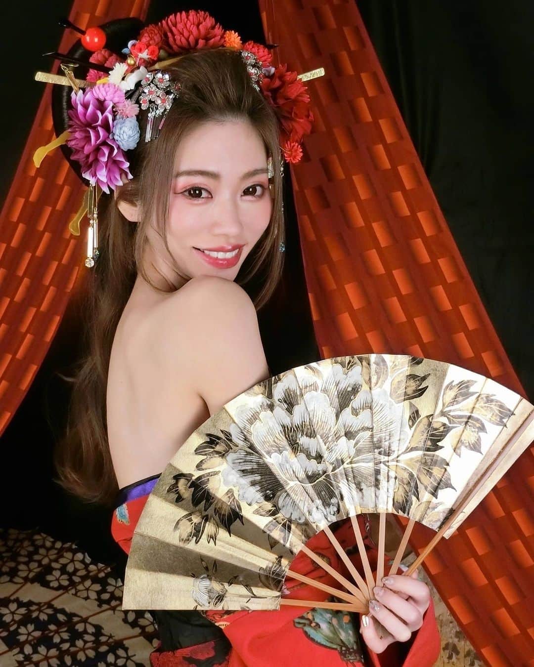 雨宮めるさんのインスタグラム写真 - (雨宮めるInstagram)「. oiran♡  #oiran #japanesegirl #japanese #japanesestyle #japanesekimono #japaneseclothes #kimono #kimonogirl #cosplay #cosplayphoto #cosplaygirl #lalasweet #gravure #sexycosplaygirl #花魁 #花魁コスプレ #花魁メイク #花魁道中 #花魁ヘア #花魁撮影 #撮影会モデル #コスプレモデル #コスプレ好き #グラビア #グラビアモデル #ララスイート #こすこれ #コスプレ女子 #コスプレ衣装 #コスプレ写真」1月21日 22時08分 - amamiya_melty