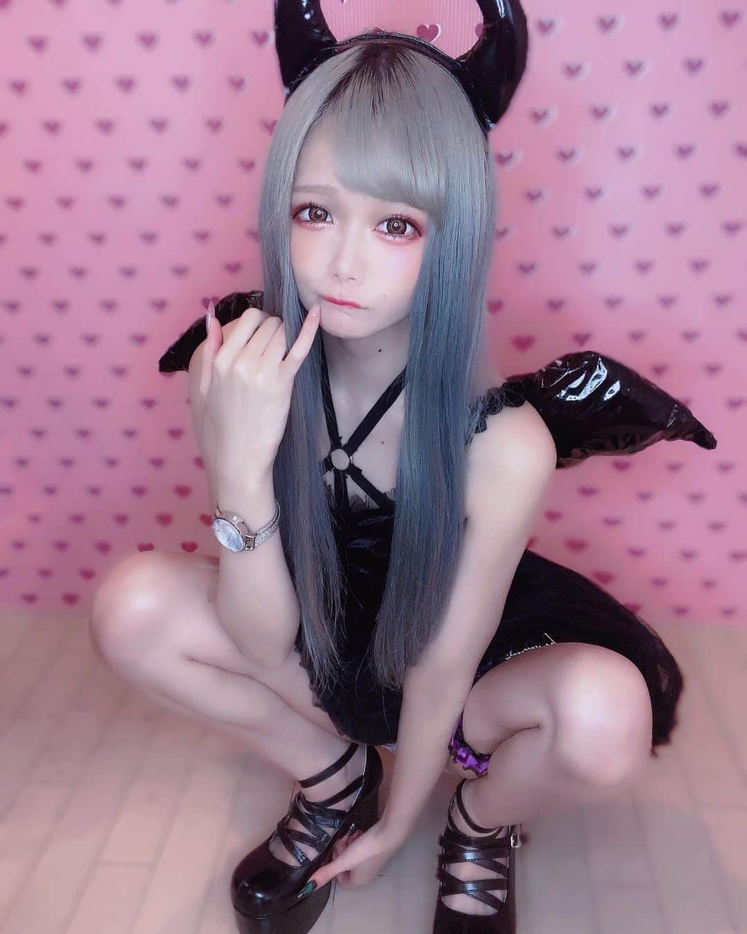 あめはねむいのインスタグラム：「お行儀よろしくない」
