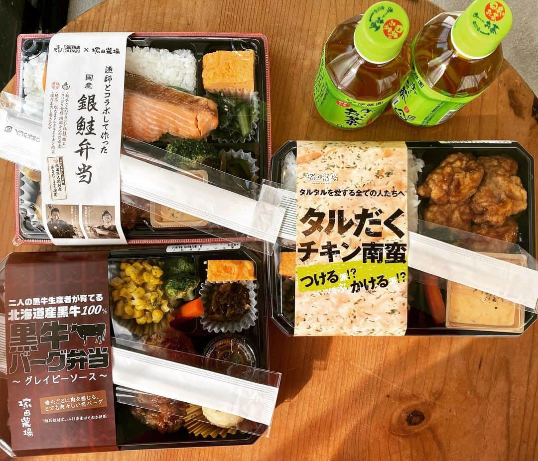 バカリズムさんのインスタグラム写真 - (バカリズムInstagram)「家事ヤロウ飯 たくさん食べる収録なので我慢」1月21日 22時44分 - bakarhythm