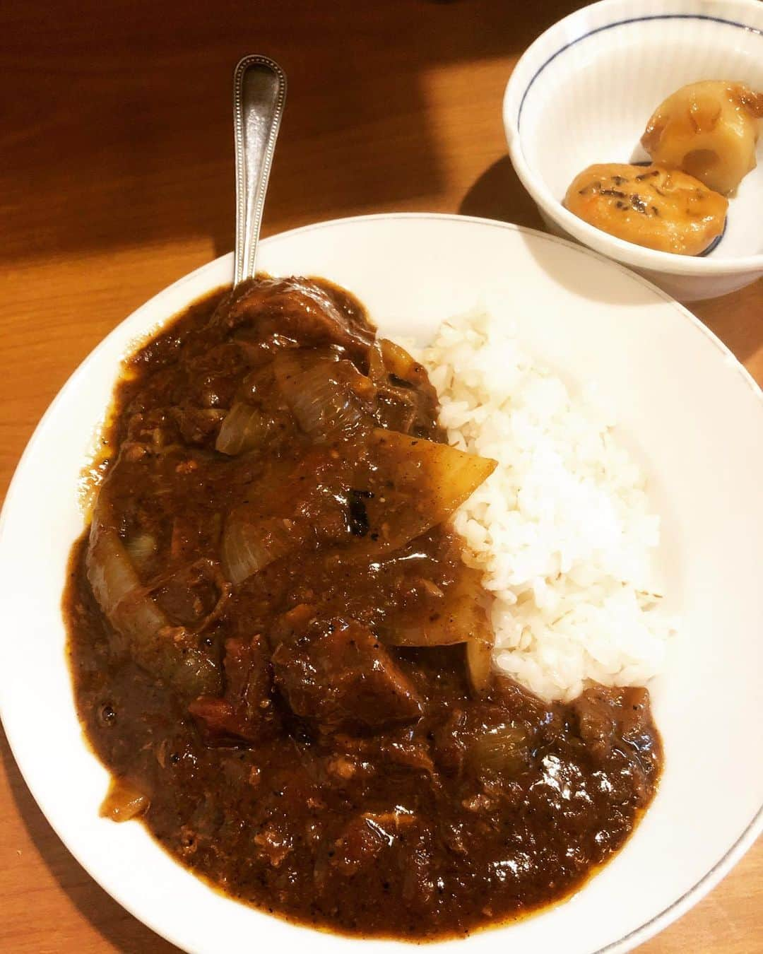 名越康文さんのインスタグラム写真 - (名越康文Instagram)「#今日食べたもの飲んだもの #ハヤシライス　#味噌汁 #バニラアイス　#ホットレモネード　#マイカップ　#珈琲 #満寿川　#ニューヨーク🗽カフェ　#隣町珈琲」1月21日 22時55分 - nakoshiyasufumi