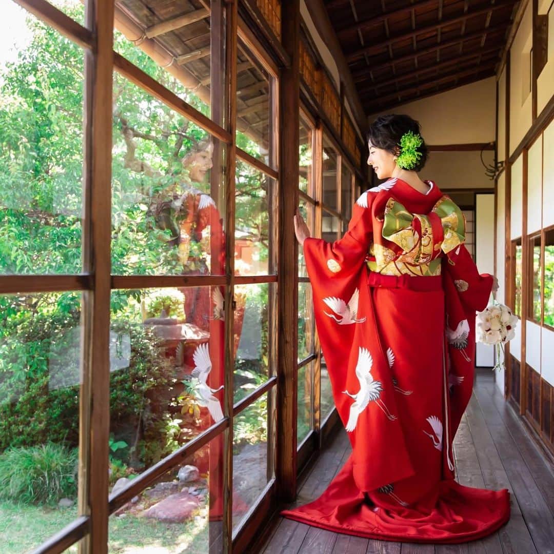 The KAMAKURA WEDDINGさんのインスタグラム写真 - (The KAMAKURA WEDDINGInstagram)「鎌倉の自然と歴史的建造物が保持された場所『明王院』１日１組様限定の自由さで、お二人らしい結婚式を叶えられる」1月22日 9時01分 - thekamakurawedding