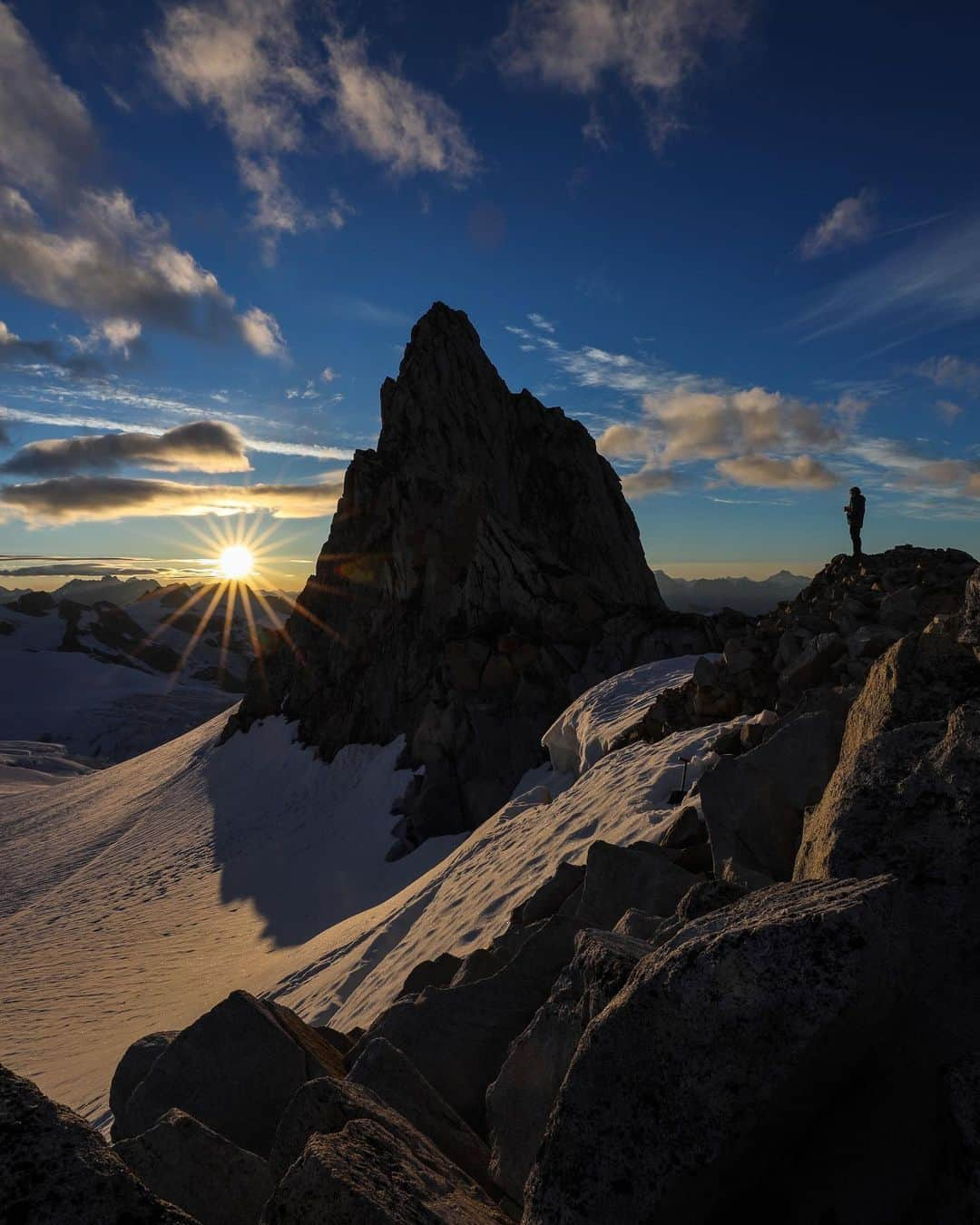 ジミー・チンさんのインスタグラム写真 - (ジミー・チンInstagram)「And a new day dawns. Onward.   @joebiden @kamalaharris @amandascgorman」1月22日 1時04分 - jimmychin