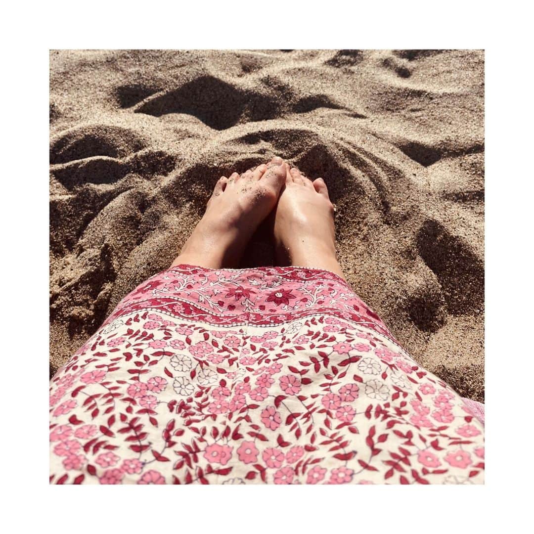 マッタのインスタグラム：「Sunkissed January for some of our mattaTribe worldwide☀️⁠ ...seen here our Aisha Harini Dress part of our Lotus Collection. ⁠ Shop on online or our Sag Harbor location by appointment.」